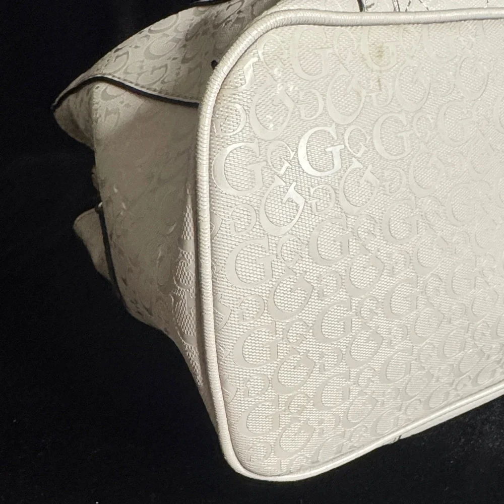 GUESS Glossy Cream Quilted Satchel
